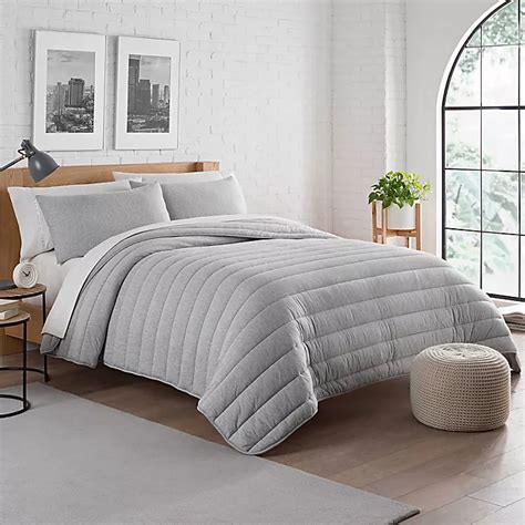 Duvet cover and shams ONLY. . Pure beech comforter